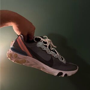 Nike React Element 55